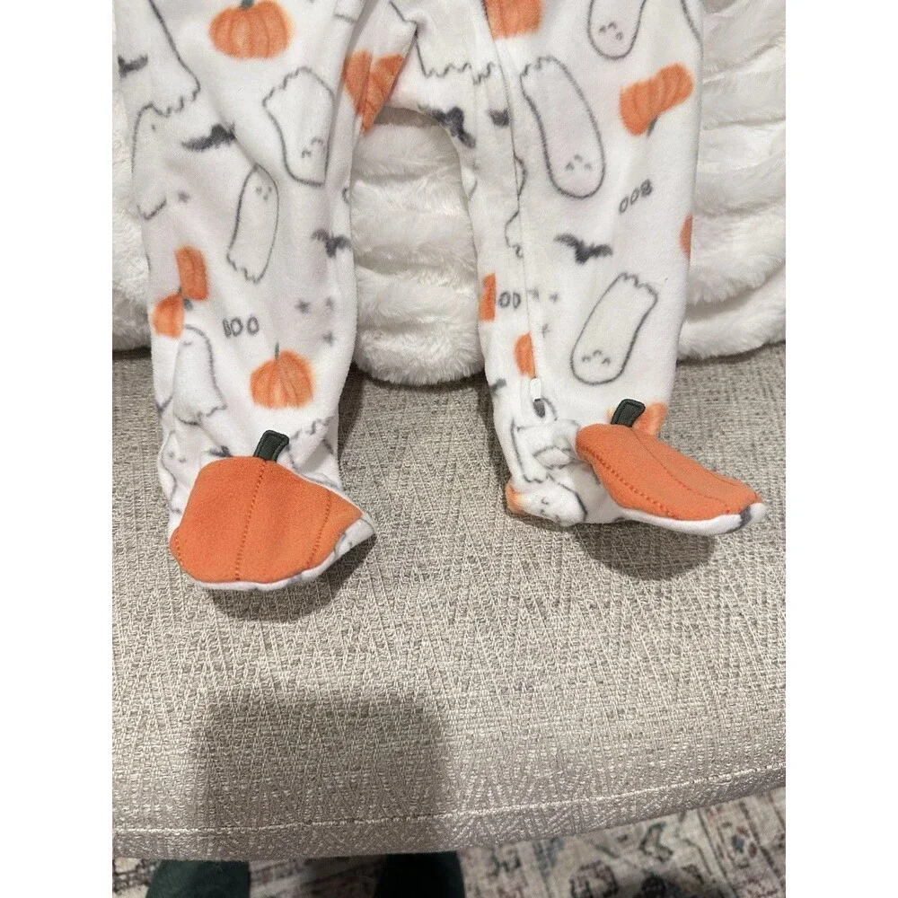 2 Oc Halloween Set 6-9 Months Carters Fleece sleeper And cat & Jack Romper